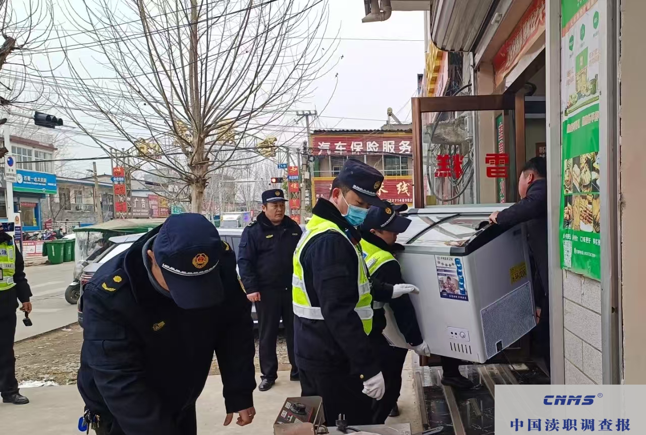深化服务型行政执法 整治占道经营显和谐 (图1)