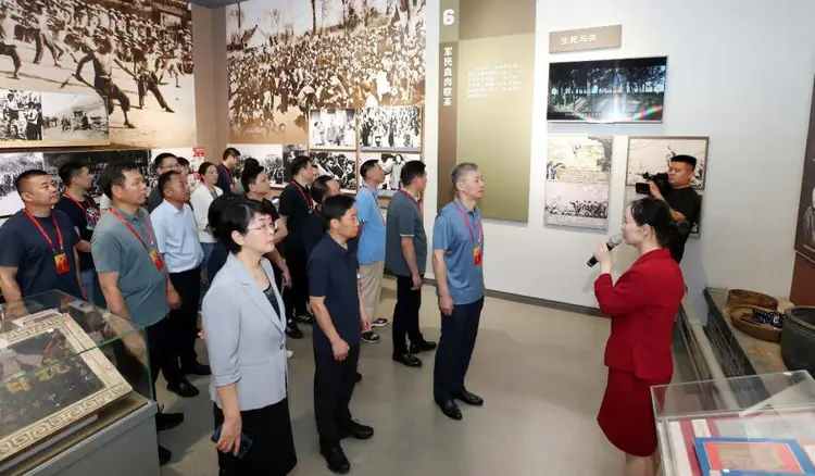 党务、业务、服务、内务+落实＝务实！(图2)