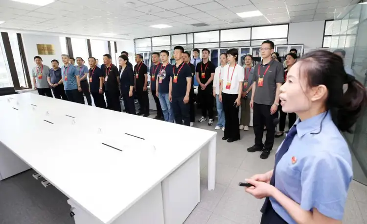 党务、业务、服务、内务+落实＝务实！(图13)