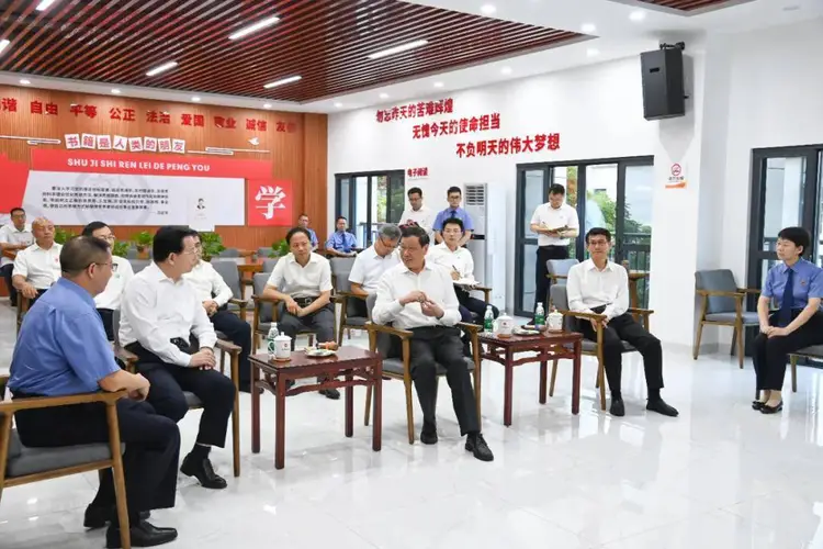 最高检调研组在海南调研(图1)