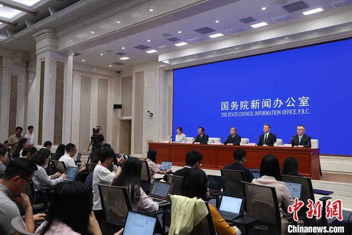 司法部：深入推进依法行政 必须用法治给行政权力定规矩、划界限(图1)