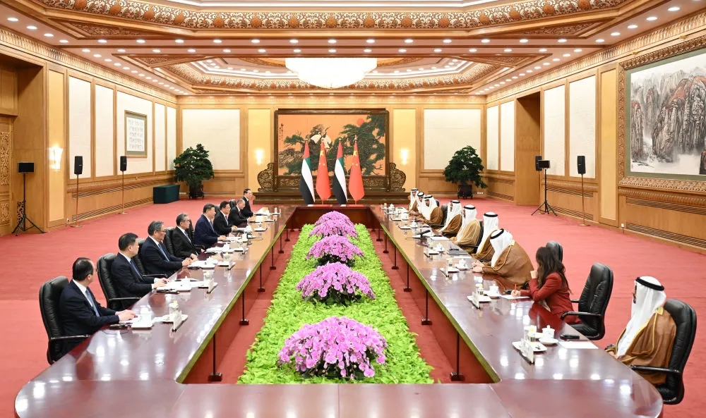 习近平会见阿联酋阿布扎比王储哈立德 (图2)