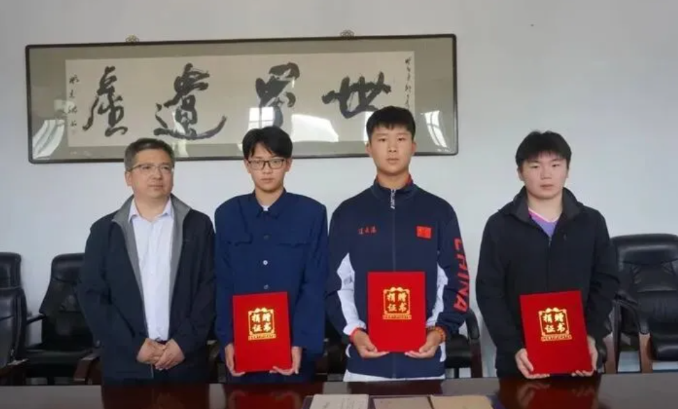3名少年自掏压岁钱，买回日军侵华罪证：最该被保护的，是这群清