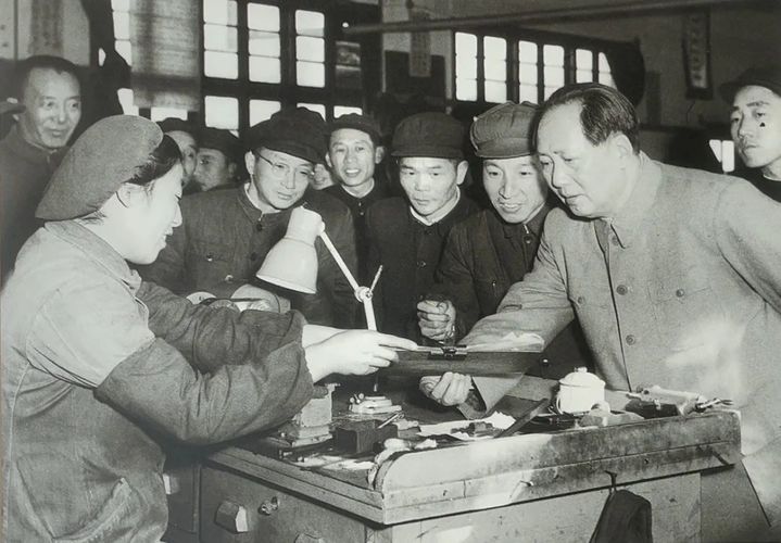 一起缅怀伟人！纪念毛主席逝世50周年(图13)