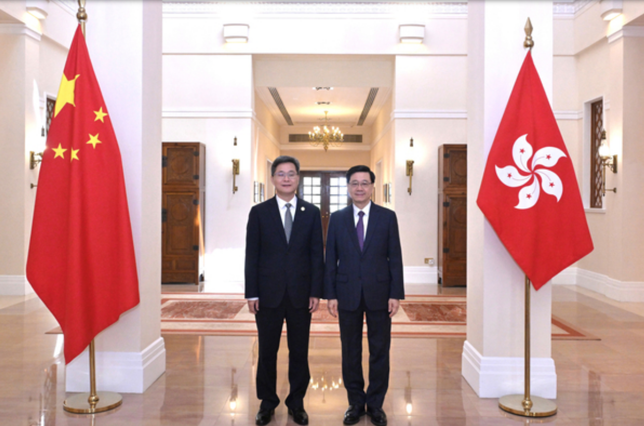 特首会见财政部部长 聚焦 APEC 财经合作(图2) 特首会见财政部部长 聚焦 APEC 财经合作(图2)