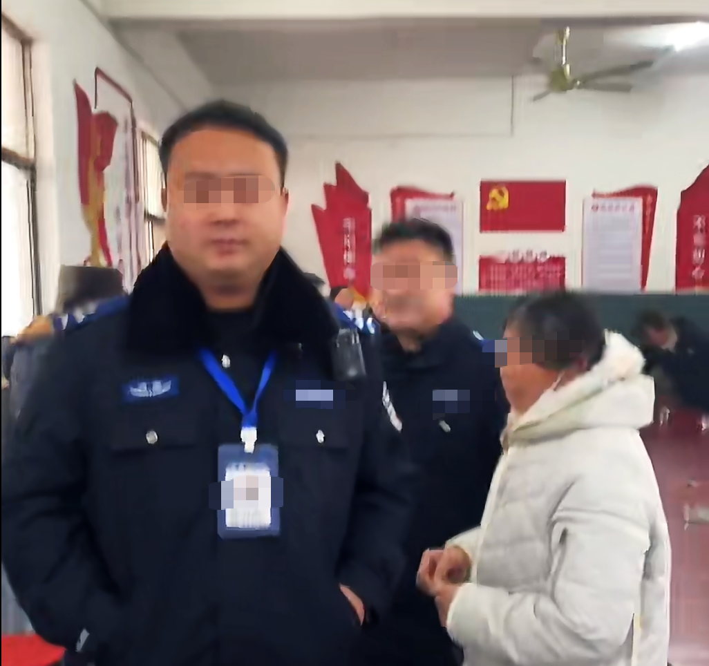 河南周口城乡一体化示范区许湾街道办一新当选干部被指办宴席喝名酒,现场画面曝光 (图4) /uploads/user/41/allimg/20260619/41-260619191PW10.png